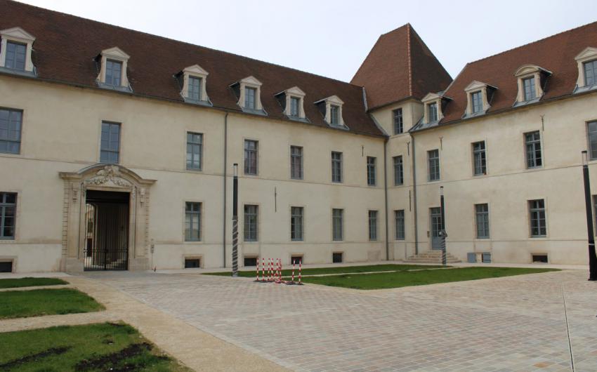 Photo cour intérieure Cité internationale de la gastronomie Dijon