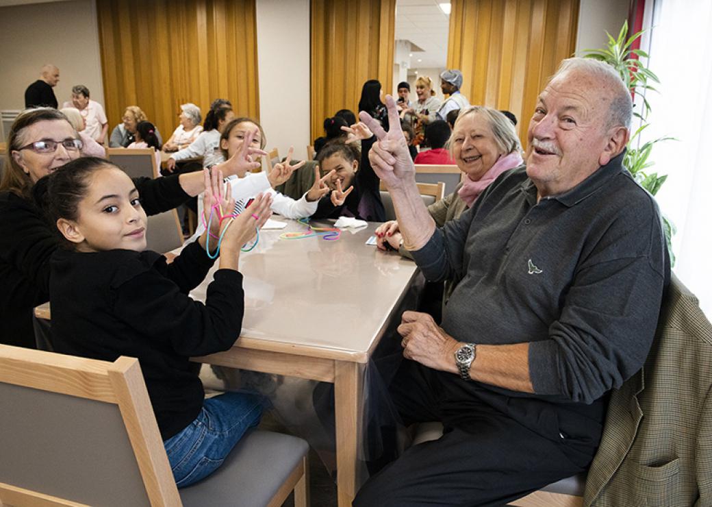 enfants et seniors semaine bleue intergénérationnel 