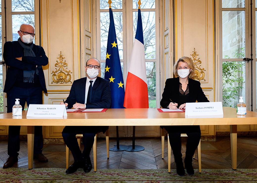 partenariat entre le ministère de la Transition écologique et Intercommunalités de France