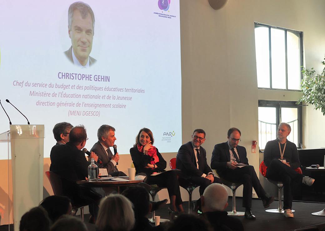 @AnruOfficiel/ Christophe Guéhin lors de la journée école, jeunesse & renouvellement urbain 