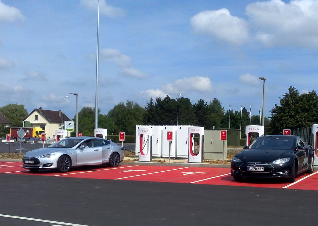 Bornes de recharge électrique : attention à la fracture territoriale, alerte l’Autorité de la concurrence