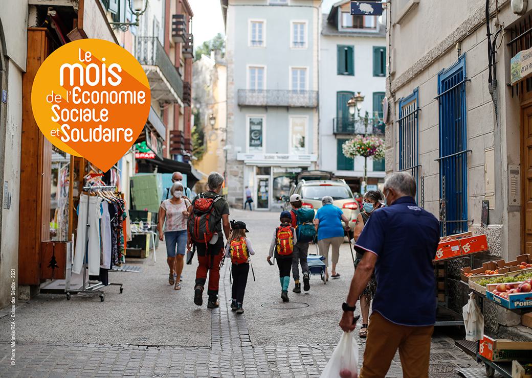 Image décorative, une rue commerçante dans un territoire rural 