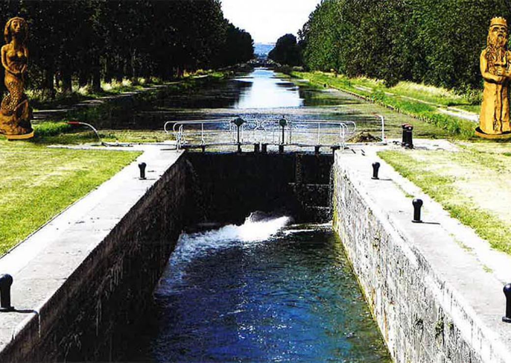 Les géants du canal