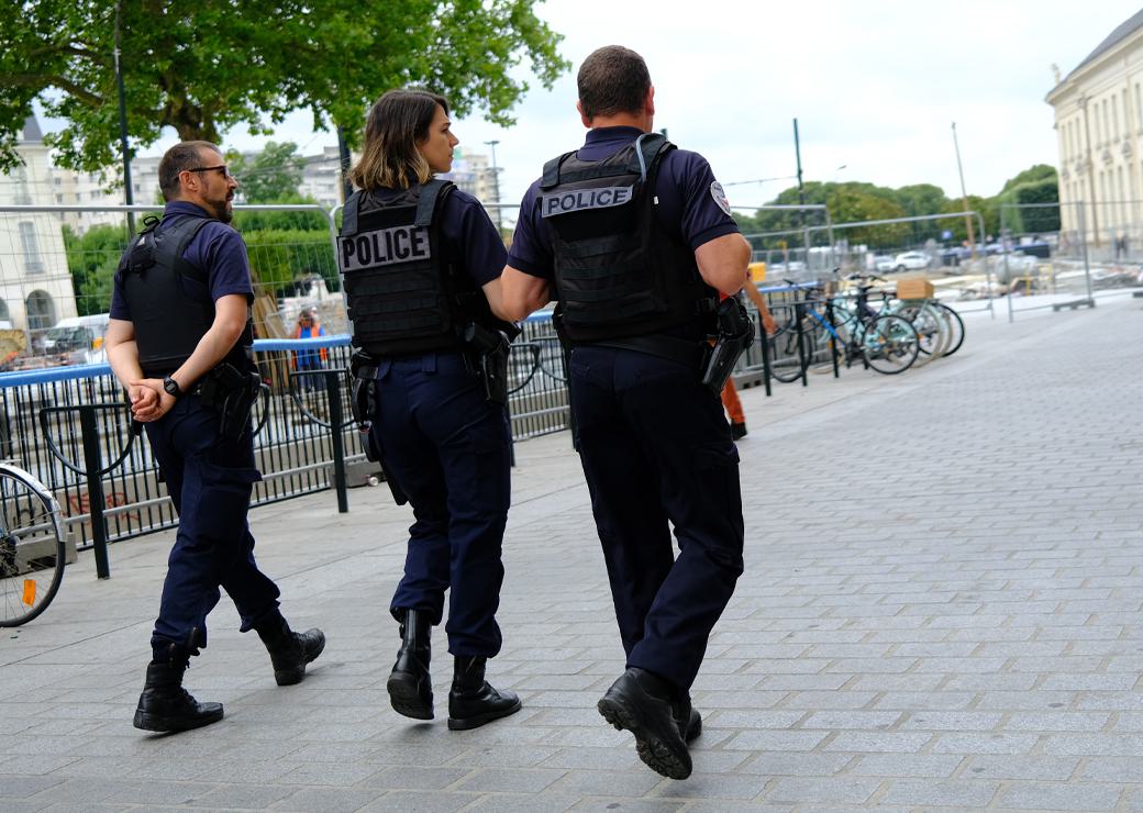 Patrouille de police à Nantes